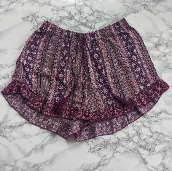 Shorts - Picture 4 of 6